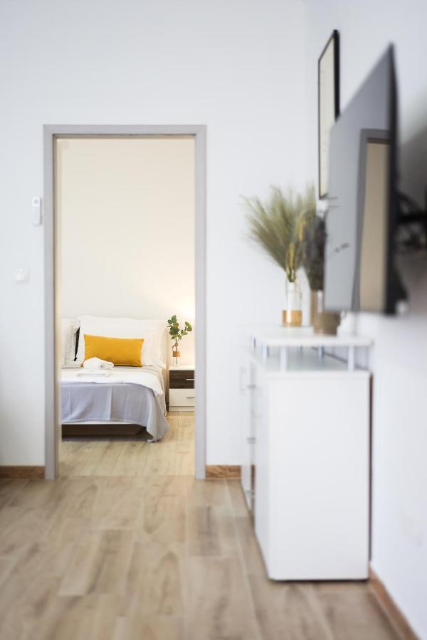 Mathilda'S Apartment Zadar Ngoại thất bức ảnh